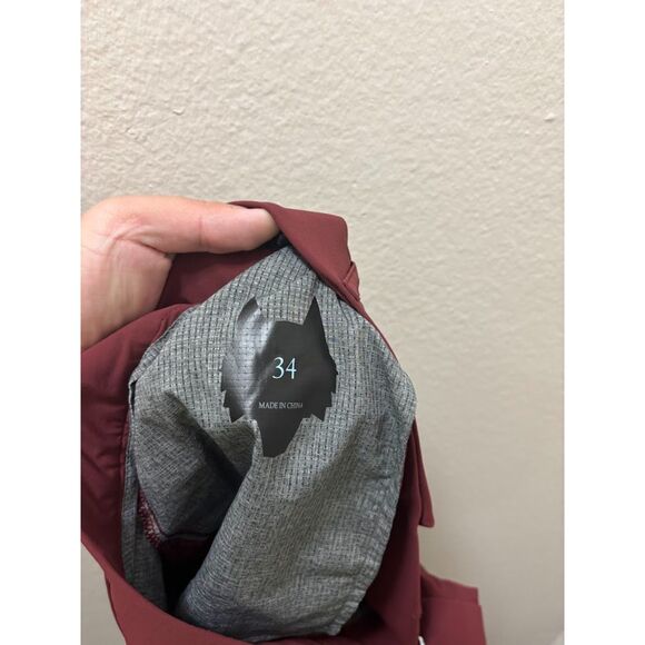 Greyson Montauk Sport Short Men's Golf Size 34 Lightweight Hybrid Red Burgundy - Picture 4 of 4